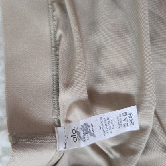 NWT Alo Yoga Varsity Tennis Skirt Sz L Limestone - Picture 8 of 13
